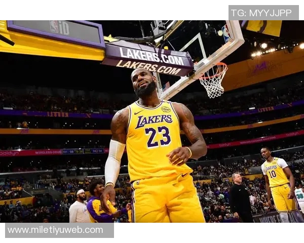 詹姆斯首次缺阵开赛季心理挑战巨大感慨难以承受