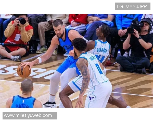 卢教练分析祖巴茨表现受限原因强调魔术防守让其难以发挥优势